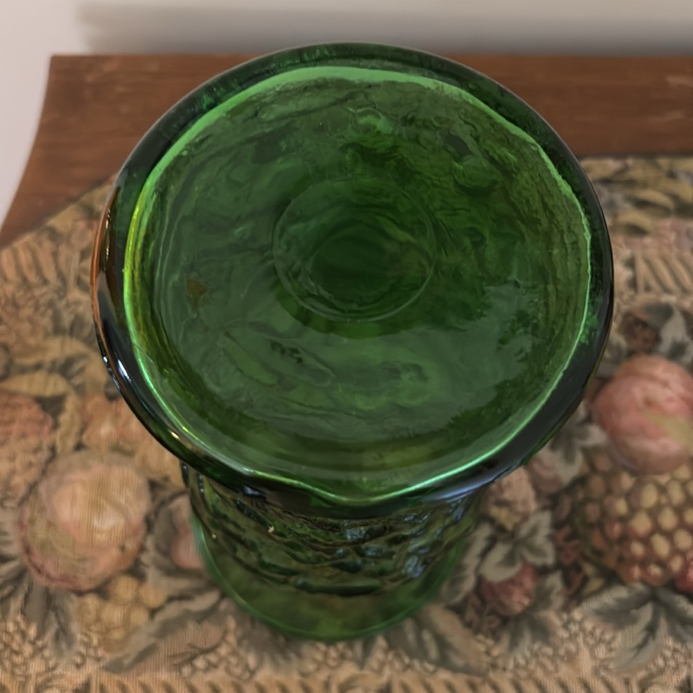 Crinkled Green Glass Vase Vintage - Picture 9 of 12